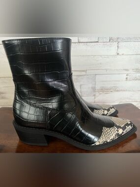 Open Edit Women KIARA WESTERN BOOTIE IN BLACK CROCO in size 6.5